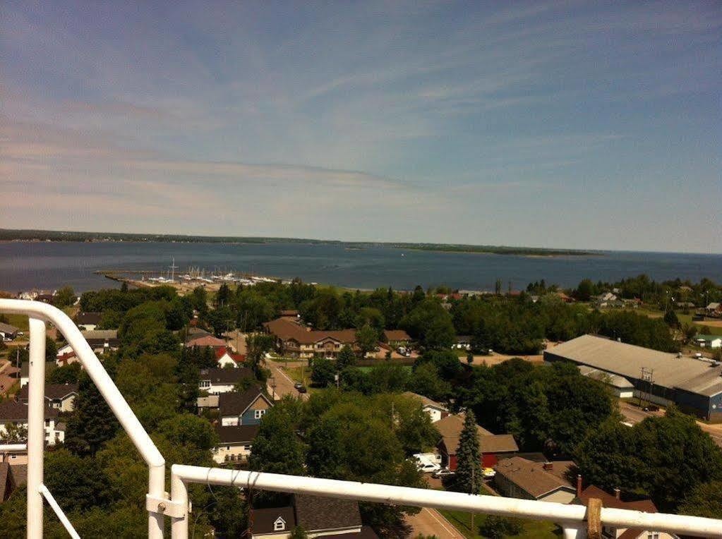 Hotel Shediac Exteriér fotografie